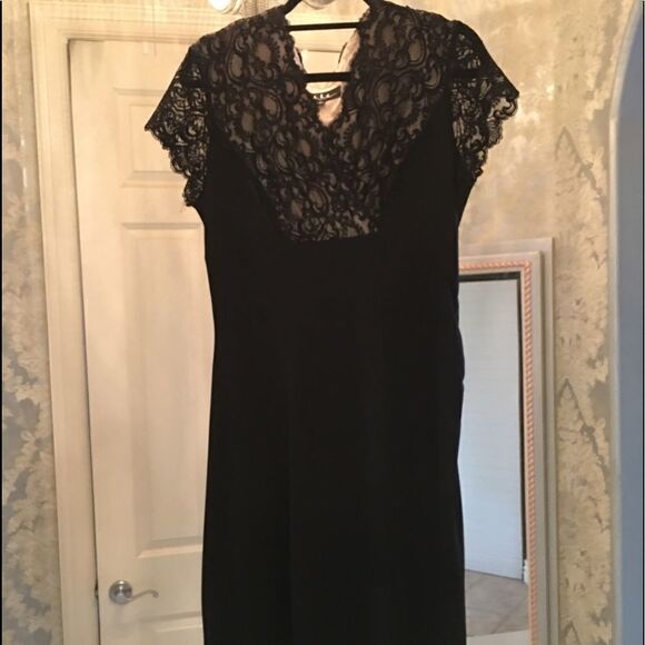 NICOLE MILLER Designed This Dress - Picture 5 of 8